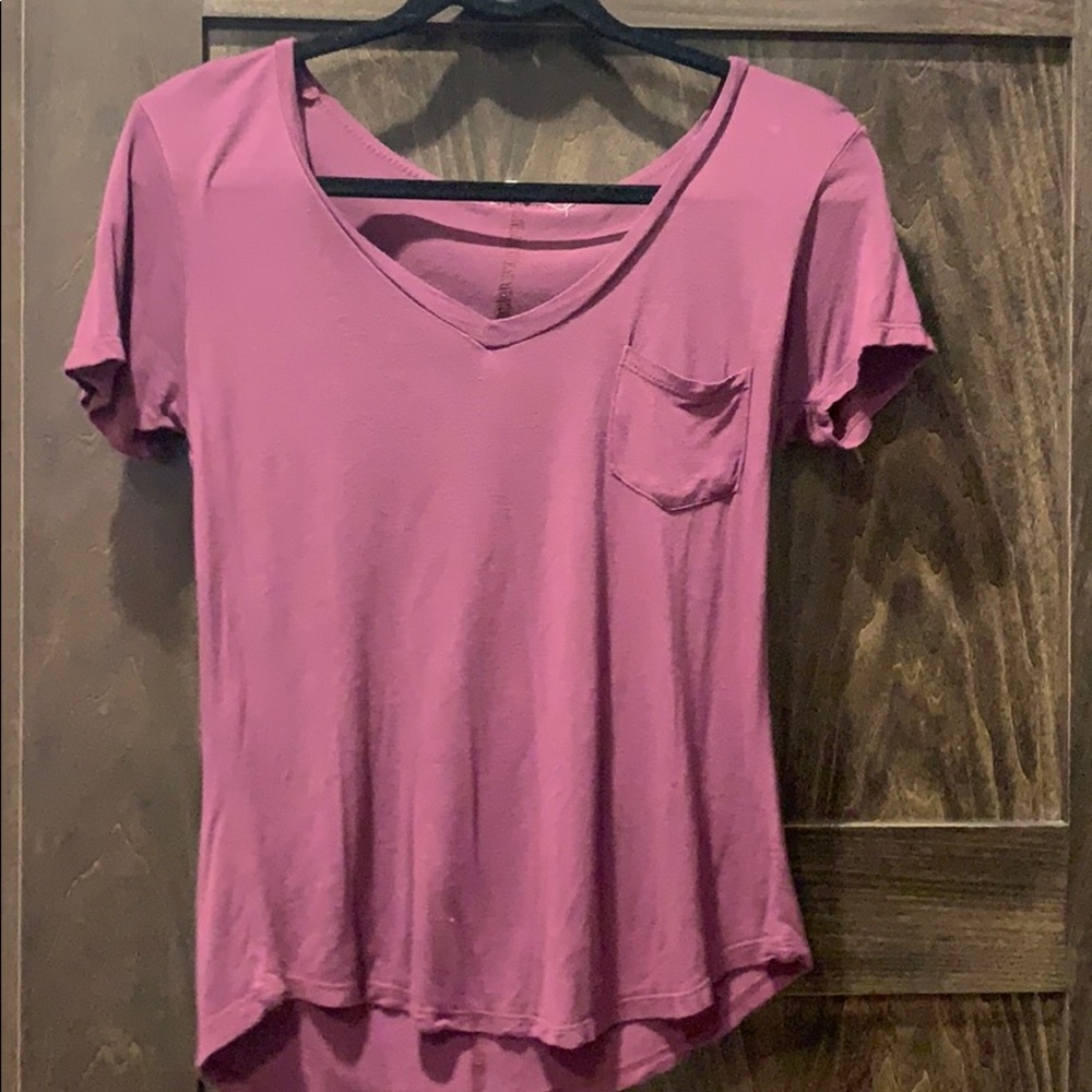 plum t-shirt with pocket